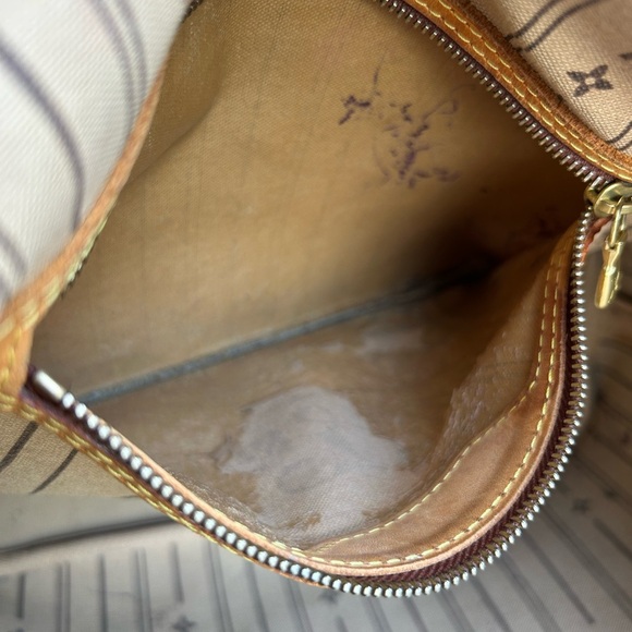 Authentic Louis Vuitton Vintage Neverfull Pm Monogram Tote
SOLD - Picture 11 of 16